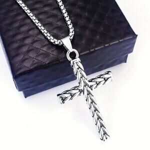 Men’s Stainless Steel Braided Crucifix Necklace | Jesus Cross Box Chain